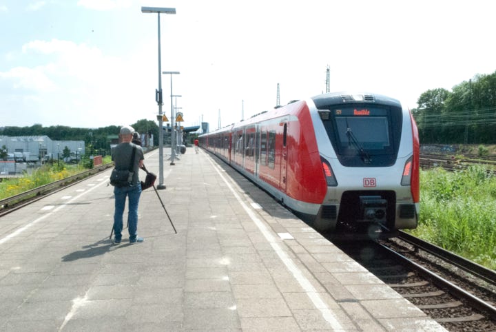 Auf dem Bahnhof Diebsteich